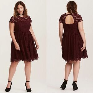 Torrid Skater Dress Open Back Merlot Wine Colored Lace Detail Woman’s Size 18